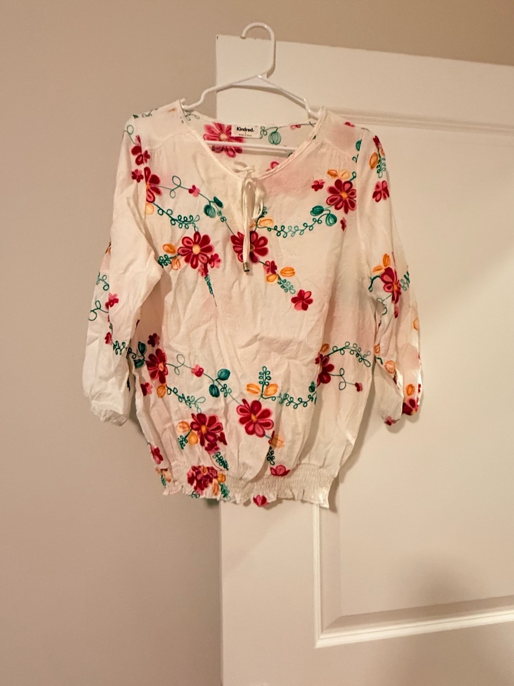 Kindred White Embroidered Floral Peasant Blouse